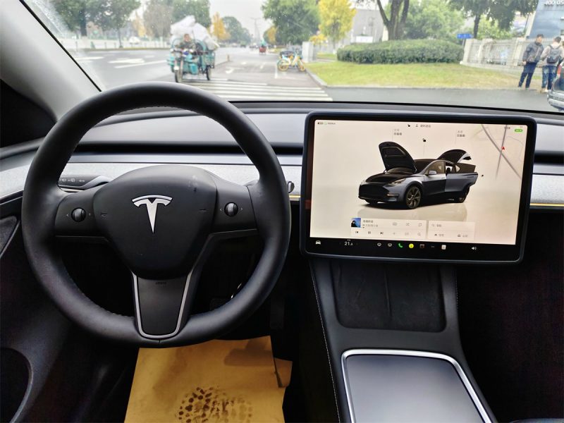 Tesla Model Y - 图片 5