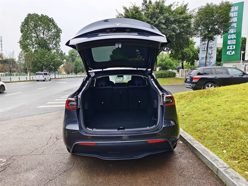 Tesla Model Y - 图片 9