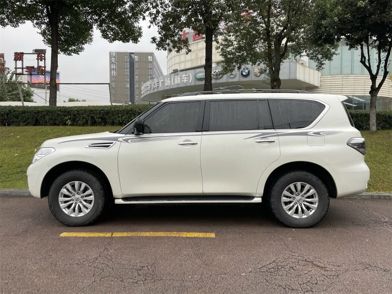 Nissan Patrol - 图片 11