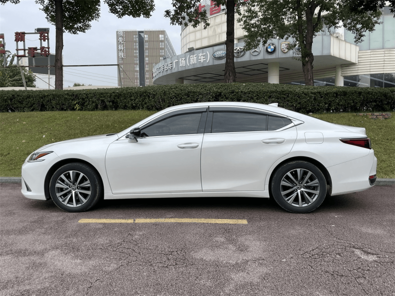 Lexus ES - 图片 12